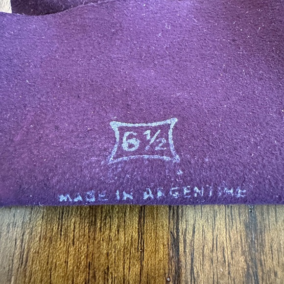 Vintage Suede Gloves - Picture 5 of 7